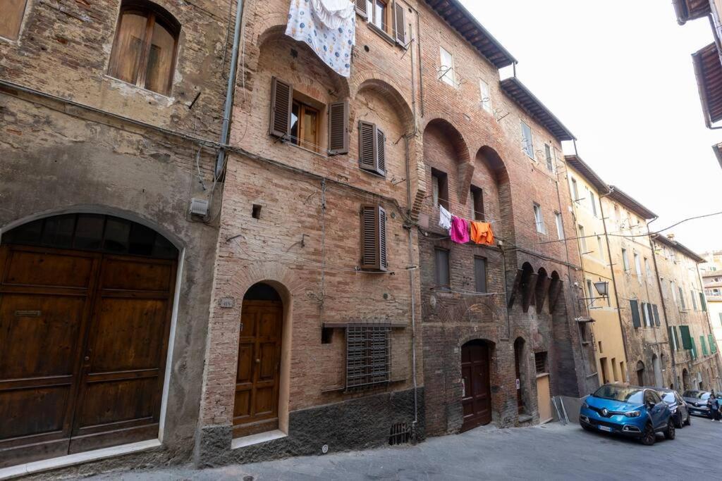 Casa Onda - Nel Cuore Della Contrada 锡耶纳 外观 照片